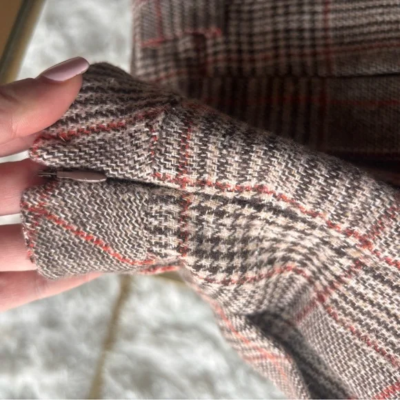 Brown Pleated Tweed plaid mini skirt with belt loops size XS - Picture 4 of 4